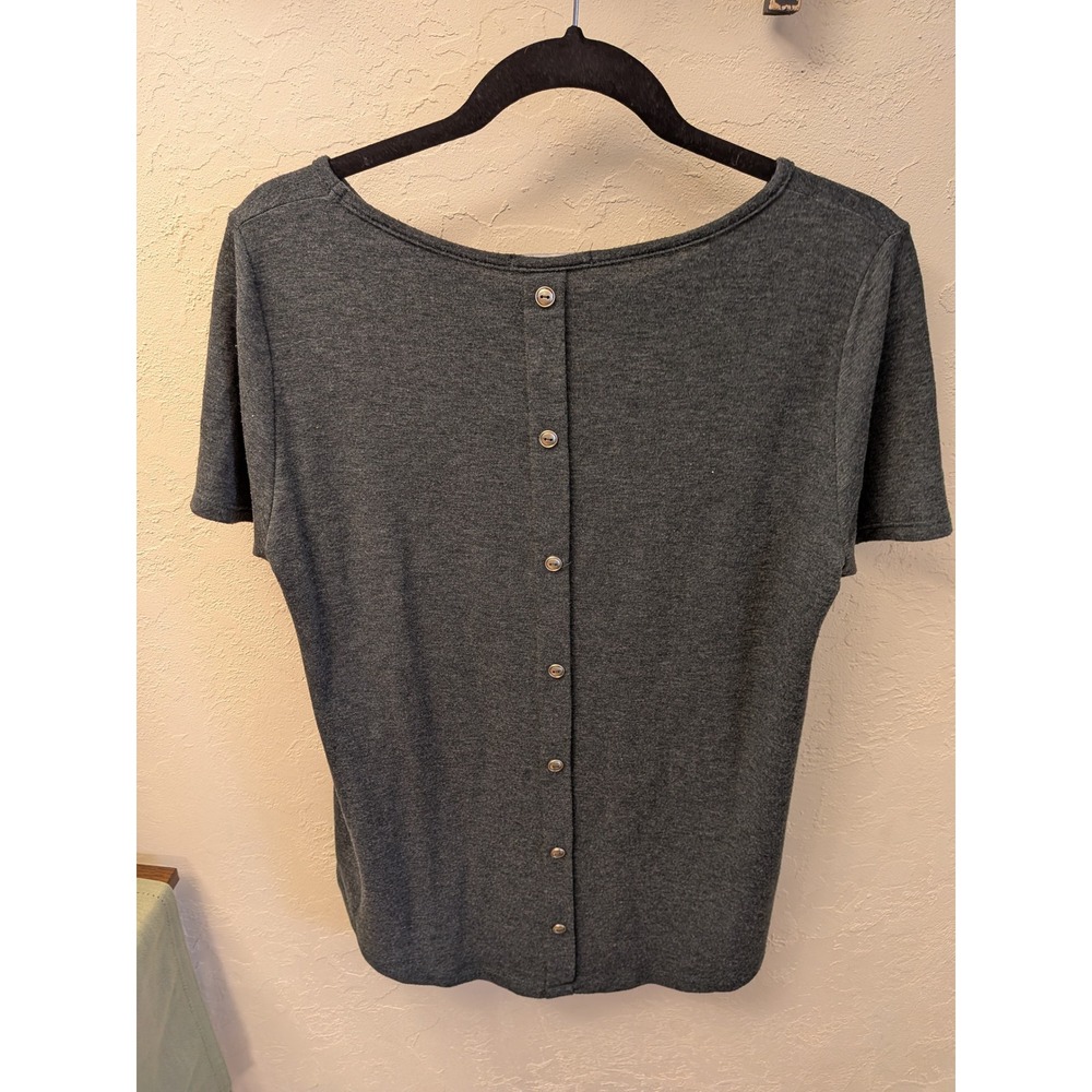 Pink Clover Charcoal Gray Boat Neck Button Back Short Sleeve Top Women Size M - Picture 2 of 3